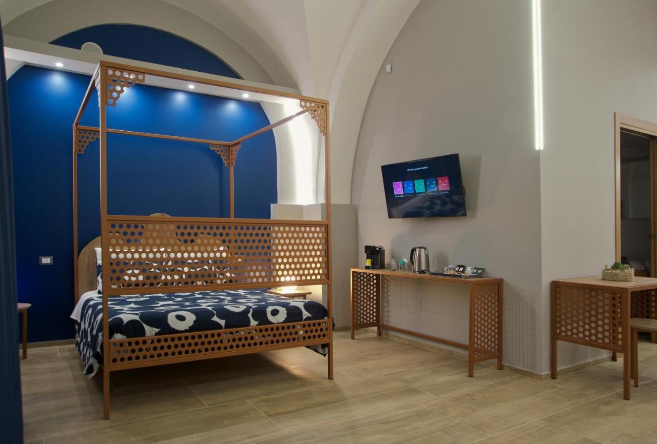B&B Del Corso Foggia Con Parcheggio Custodito ภายนอก รูปภาพ