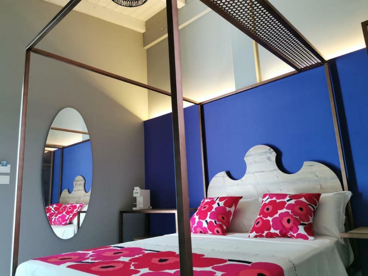 B&B Del Corso Foggia Con Parcheggio Custodito ภายนอก รูปภาพ