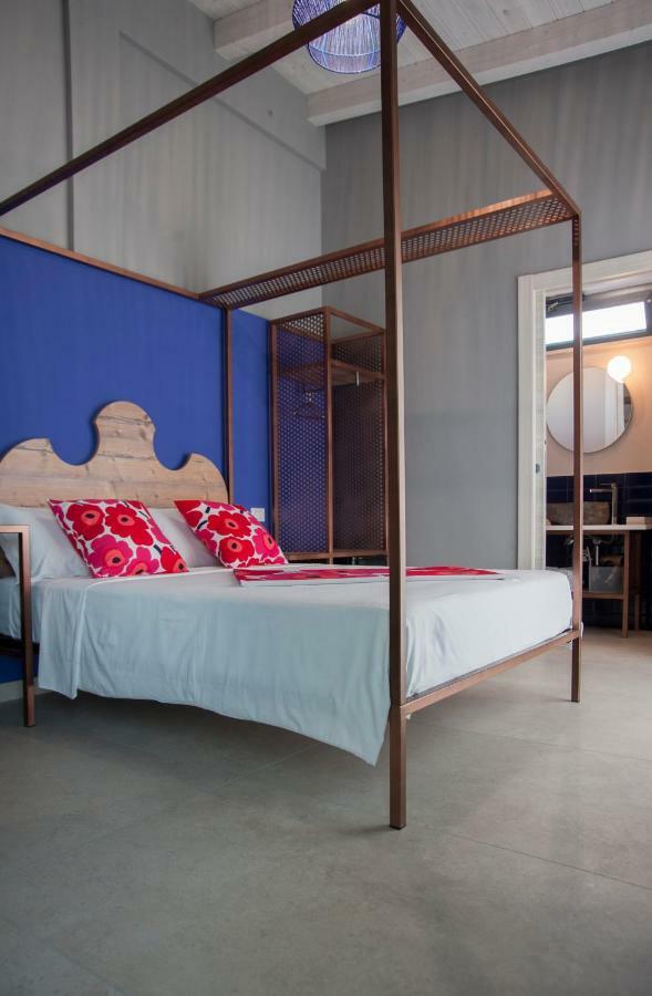 B&B Del Corso Foggia Con Parcheggio Custodito ภายนอก รูปภาพ