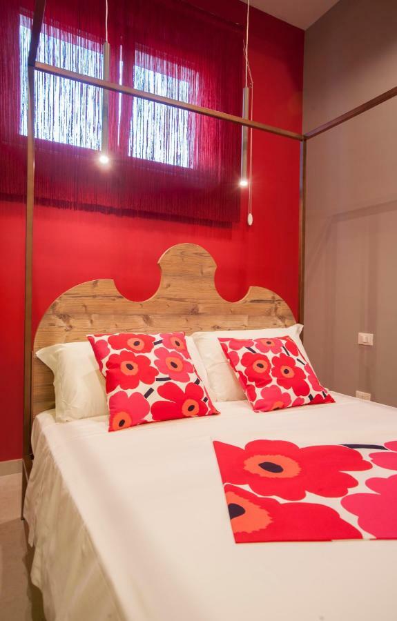 B&B Del Corso Foggia Con Parcheggio Custodito ภายนอก รูปภาพ