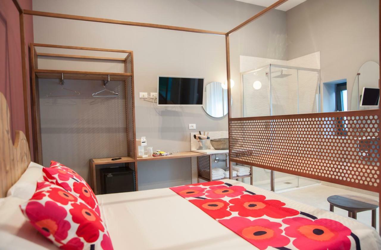 B&B Del Corso Foggia Con Parcheggio Custodito ภายนอก รูปภาพ