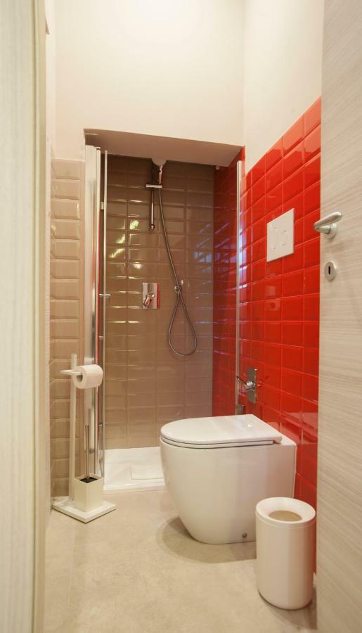 B&B Del Corso Foggia Con Parcheggio Custodito ภายนอก รูปภาพ